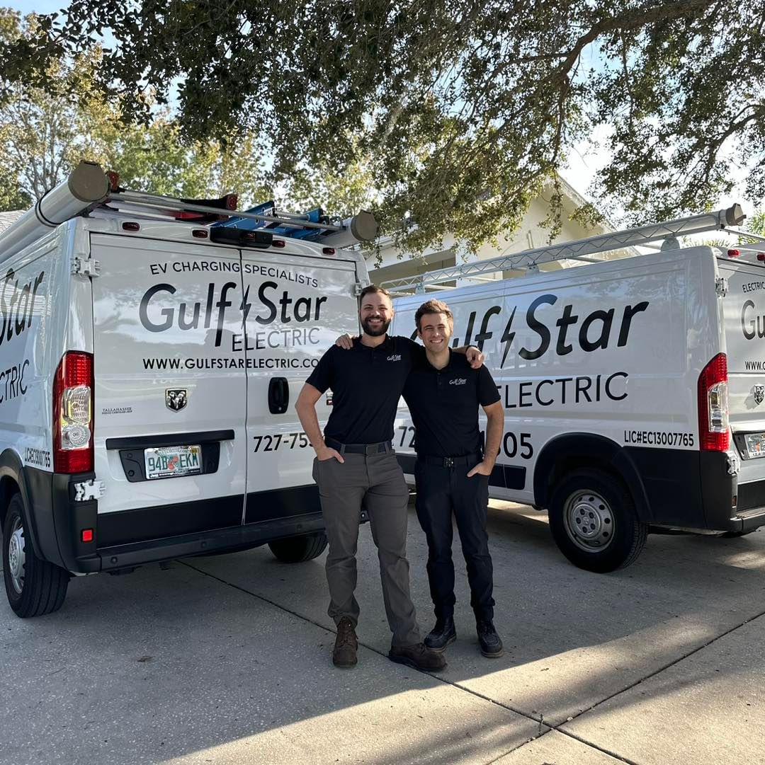The Gulfstar Electric team posing for a group photo