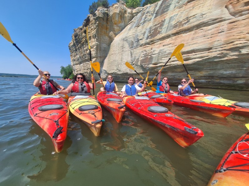 Kayakers enjoying the calm flatwater near Starved Rock.