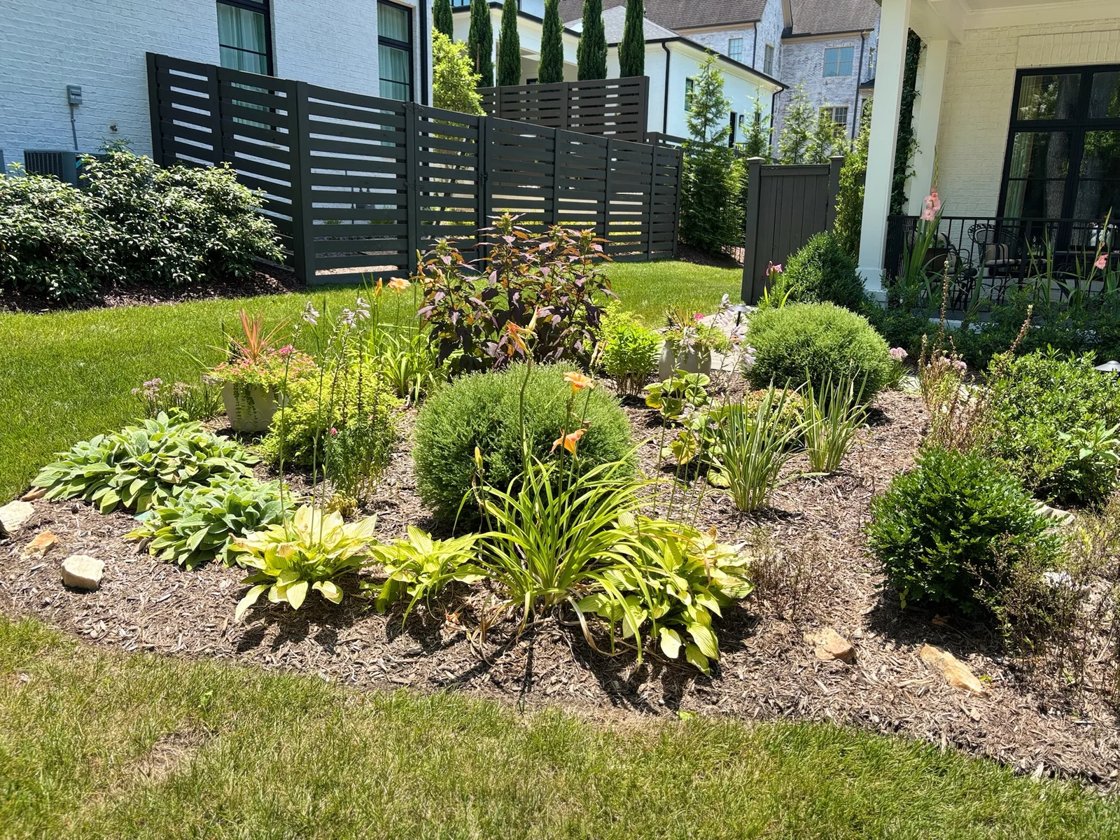 Seasons Fine Gardening – planted border design